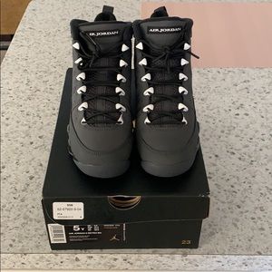 Air Jordan 9 Retro BG